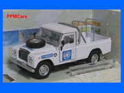 1_43_cararama_land_rover_3_ute_unicef_white.jpg