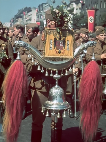 Desfile de la Legión Cóndor en Berlín después de su regreso de España, 1939