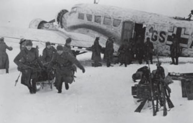 El puente aéreo impidió que las fuerzas alemanas cercadas en Demyansk se colapsasen