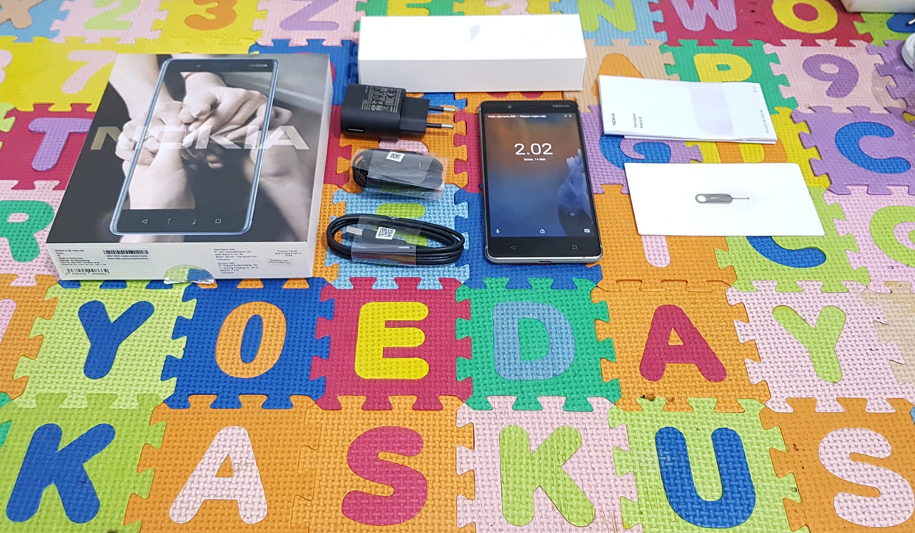Sell Nokia 8 Dualsim Silver 64Gb Fullset bisa tt