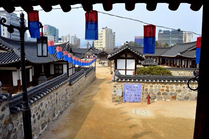 Seúl-Palacio Deoksugung,Palacio Gyeonghuigung,Museo de Guerra...y regreso a casa - Mochileros en Corea del Sur (17)