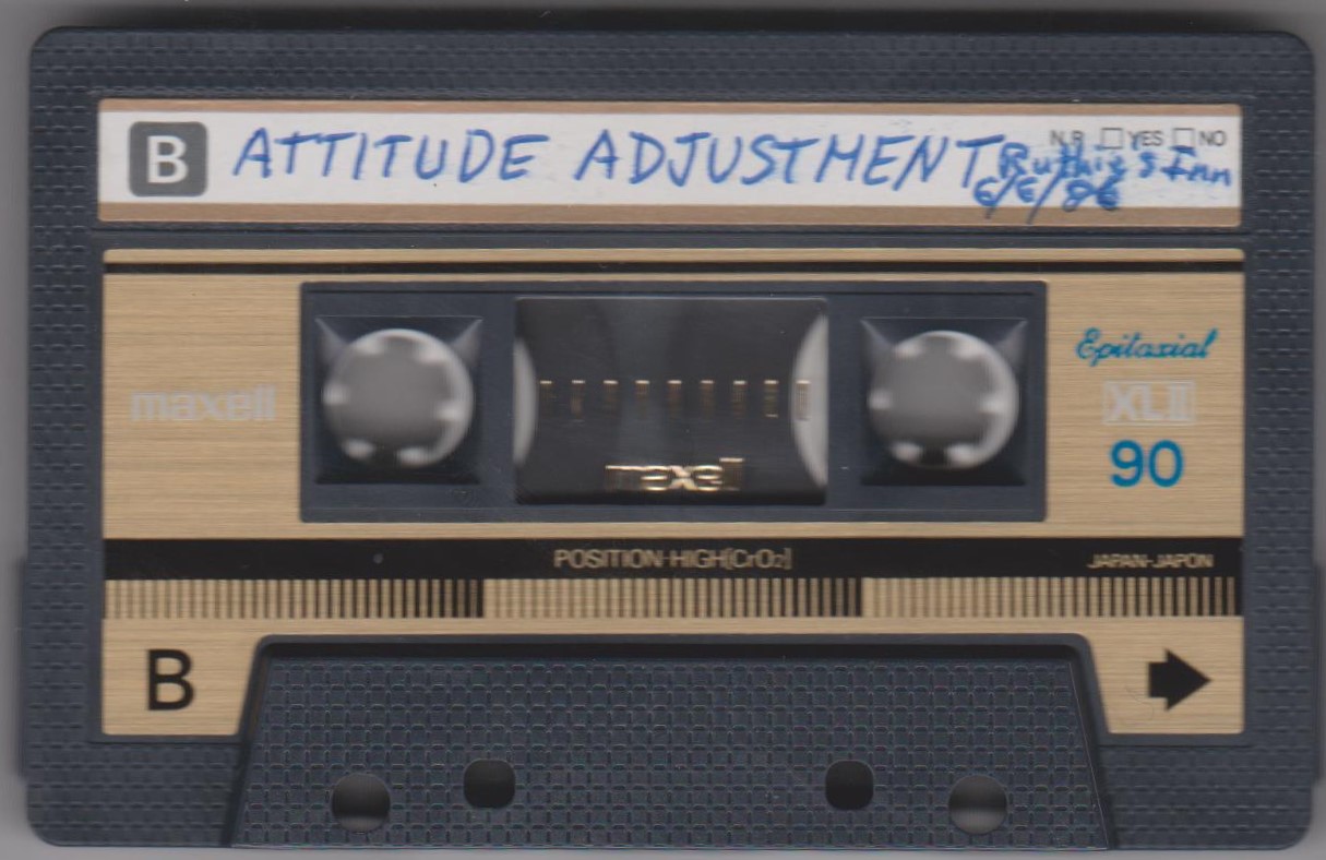 https://s7.postimg.cc/i8zn1bkez/cassette.jpg