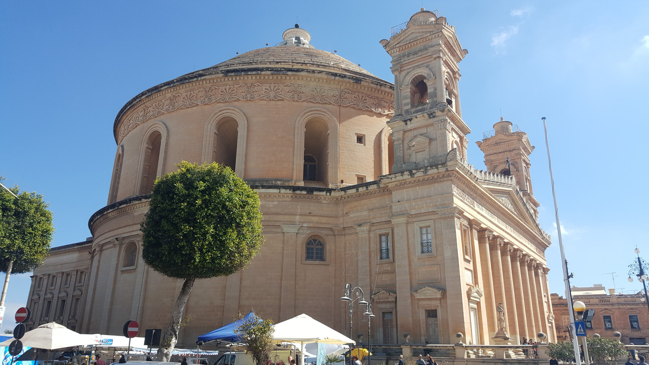 BONITA MALTA - Blogs de Malta - DÍA 7: MOSTA ROTUNDA Y ANCHOR BAY (1)