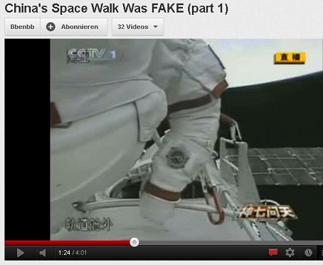 SHENZOU7_fake_too_chinese_spacewalk_shows_air_bubbles_stadium.jpg